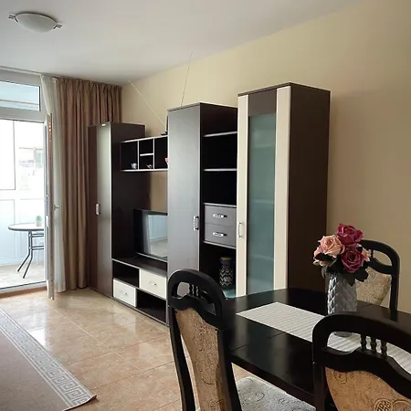 דירה Elit-4 Private Apartments-sunny בורגאס
