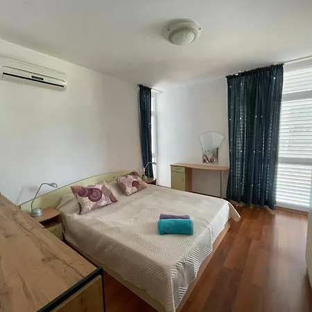 דירה Elit-4 Private Apartments-sunny *