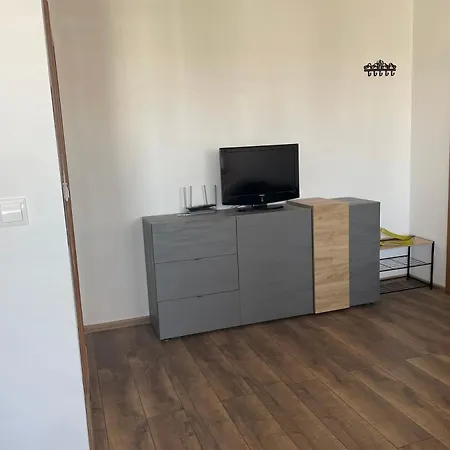 Elit-4 Private Apartments-sunny דירה